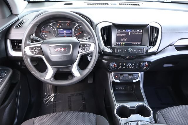 Used 2022 GMC Terrain SLE w/ Driver Convenience Package FWD image 16