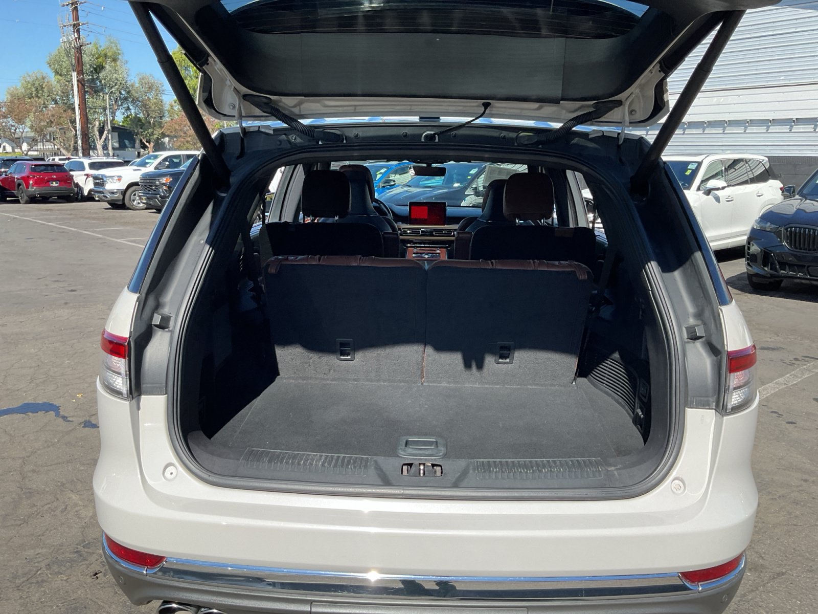 Used 2023 Lincoln Aviator Reserve w/ Equipment Group 201A AWD/4WD image 26