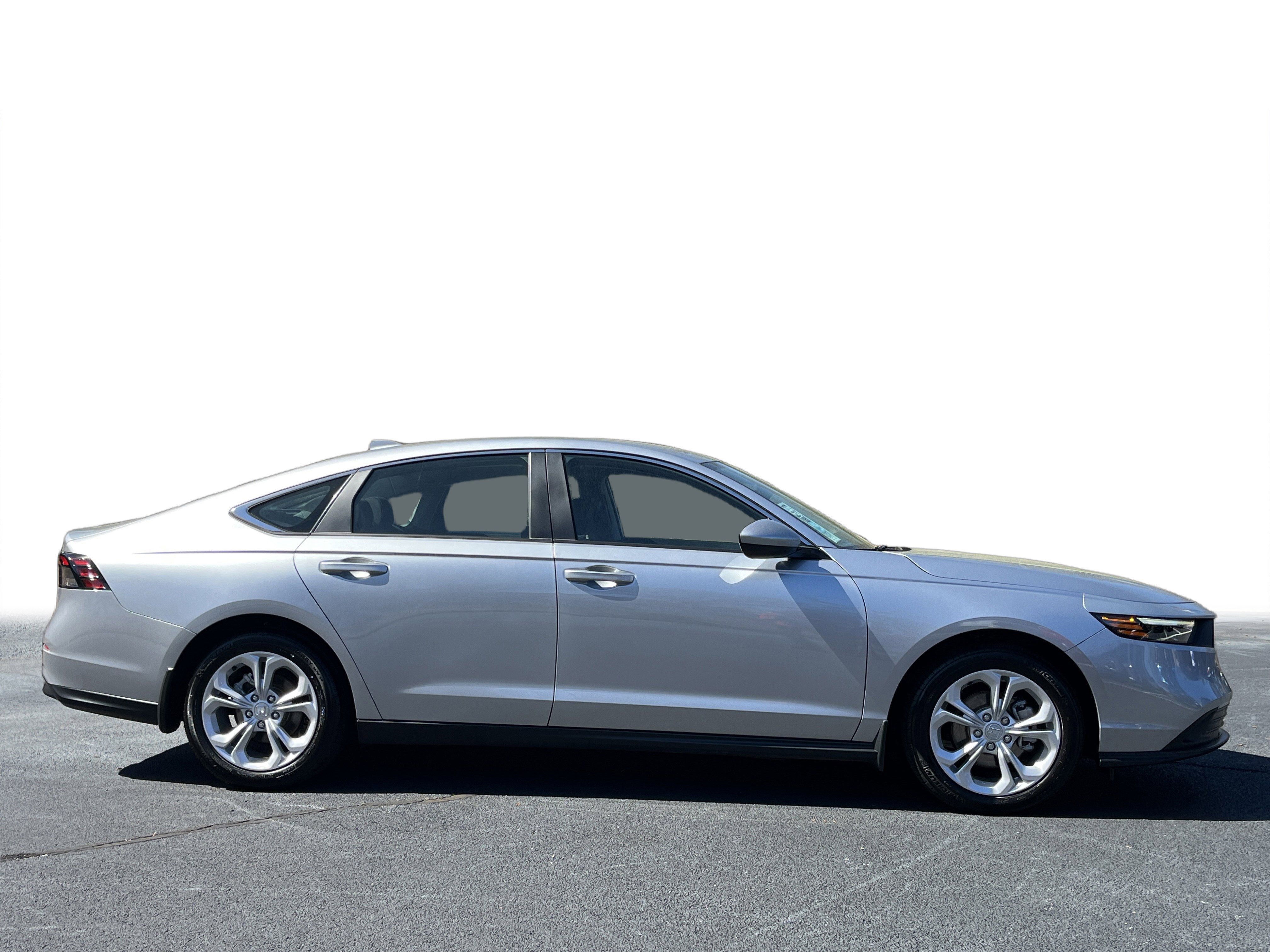 Certified 2025 Honda Accord LX image 25