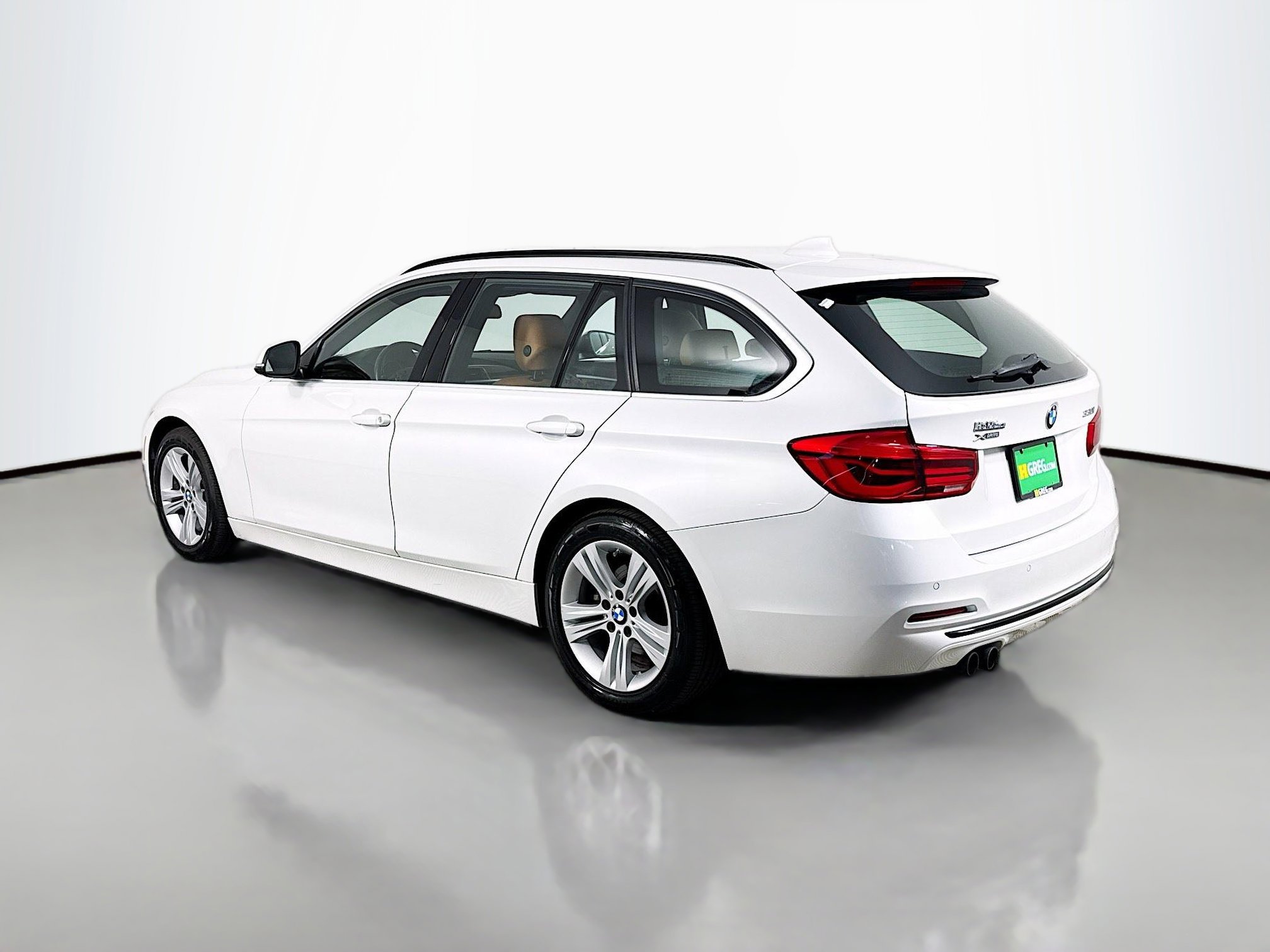 Used 2019 BMW 330i xDrive Wagon w/ Premium Package image 6