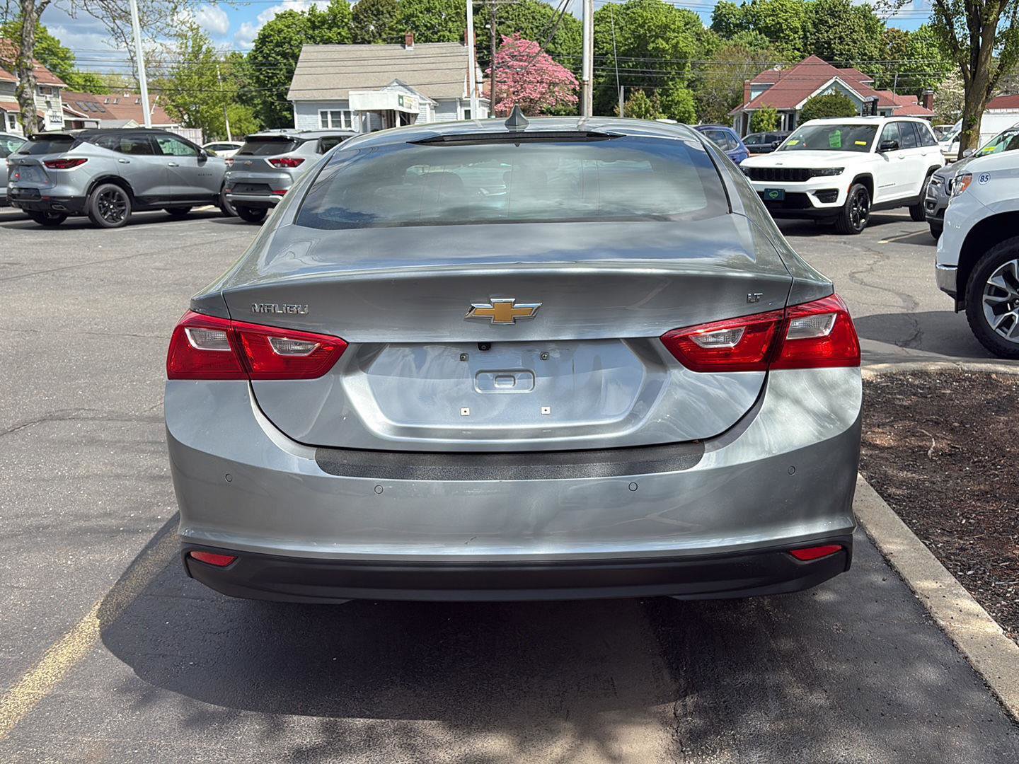 Used 2024 Chevrolet Malibu LT FWD image 6