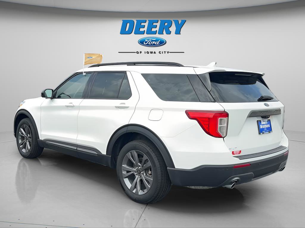 Certified 2023 Ford Explorer XLT w/ Equipment Group 202A image 5