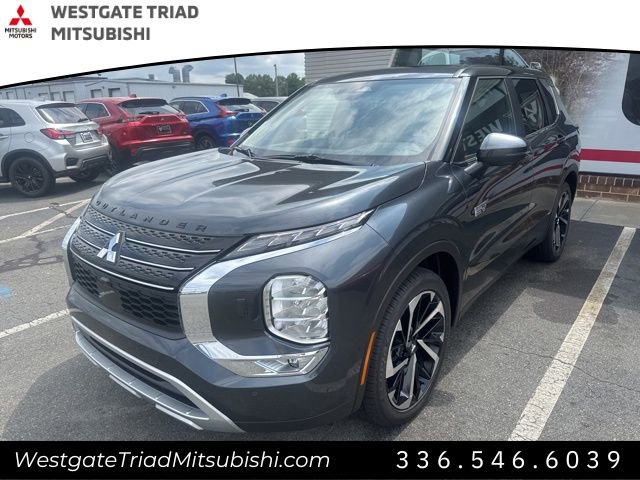 New 2025 Mitsubishi Outlander SE image 3