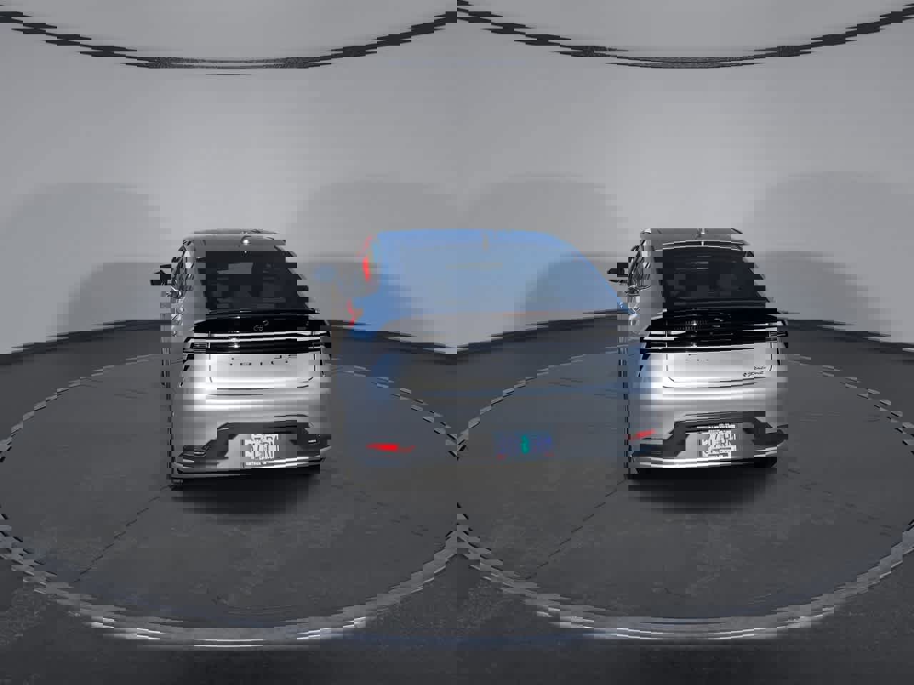 Used 2024 Toyota Prius Prime SE image 7