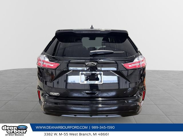 Used 2024 Ford Edge SE w/ Black Appearance Package image 3