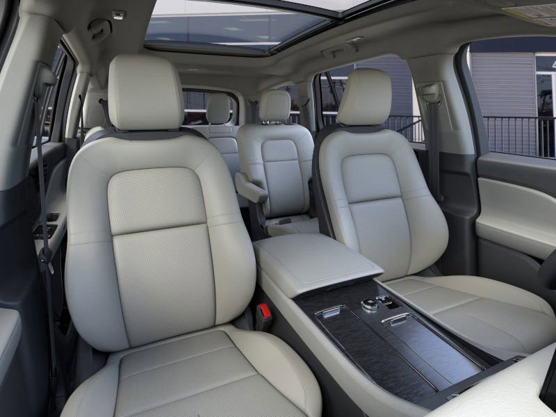 New 2025 Lincoln Aviator AWD w/ Equipment Group 101A image 10