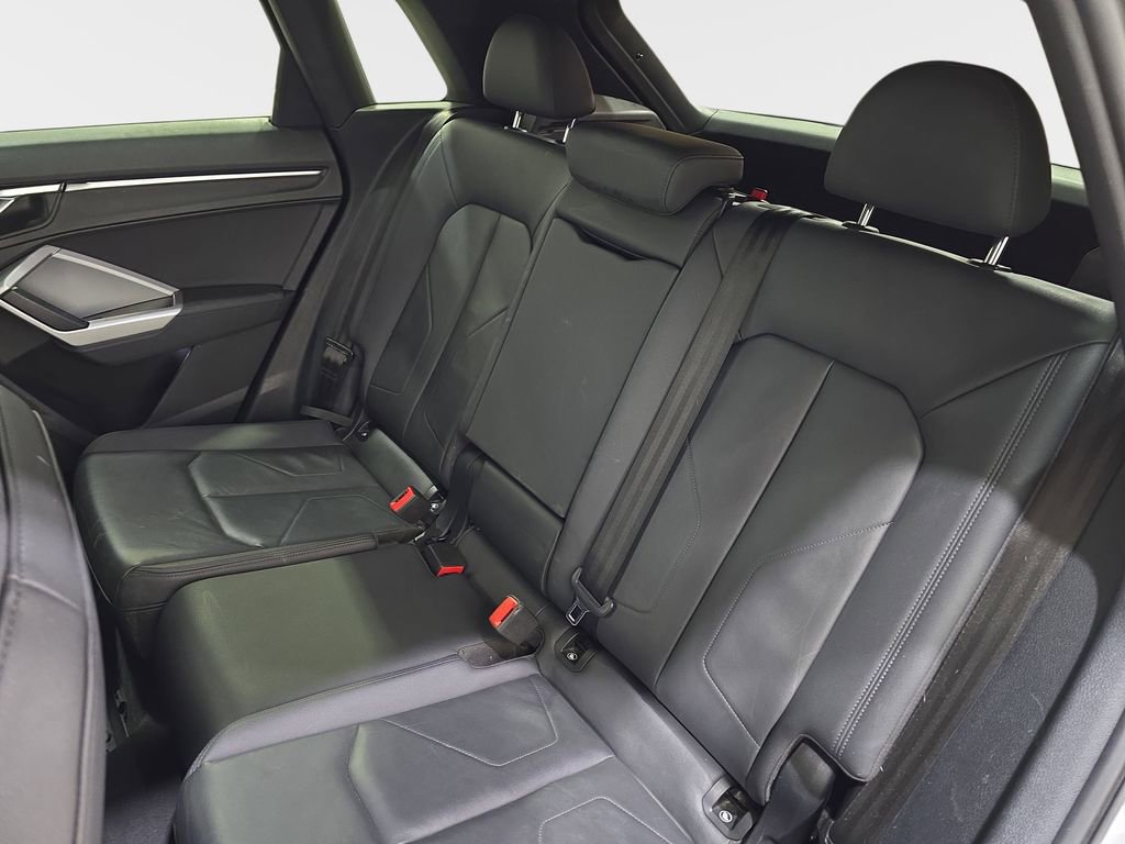 Used 2022 Audi Q3 2.0T Premium Plus image 15