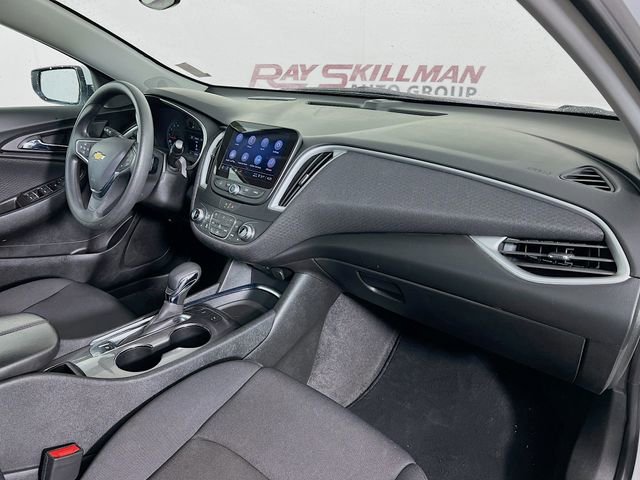 Used 2024 Chevrolet Malibu LT image 35