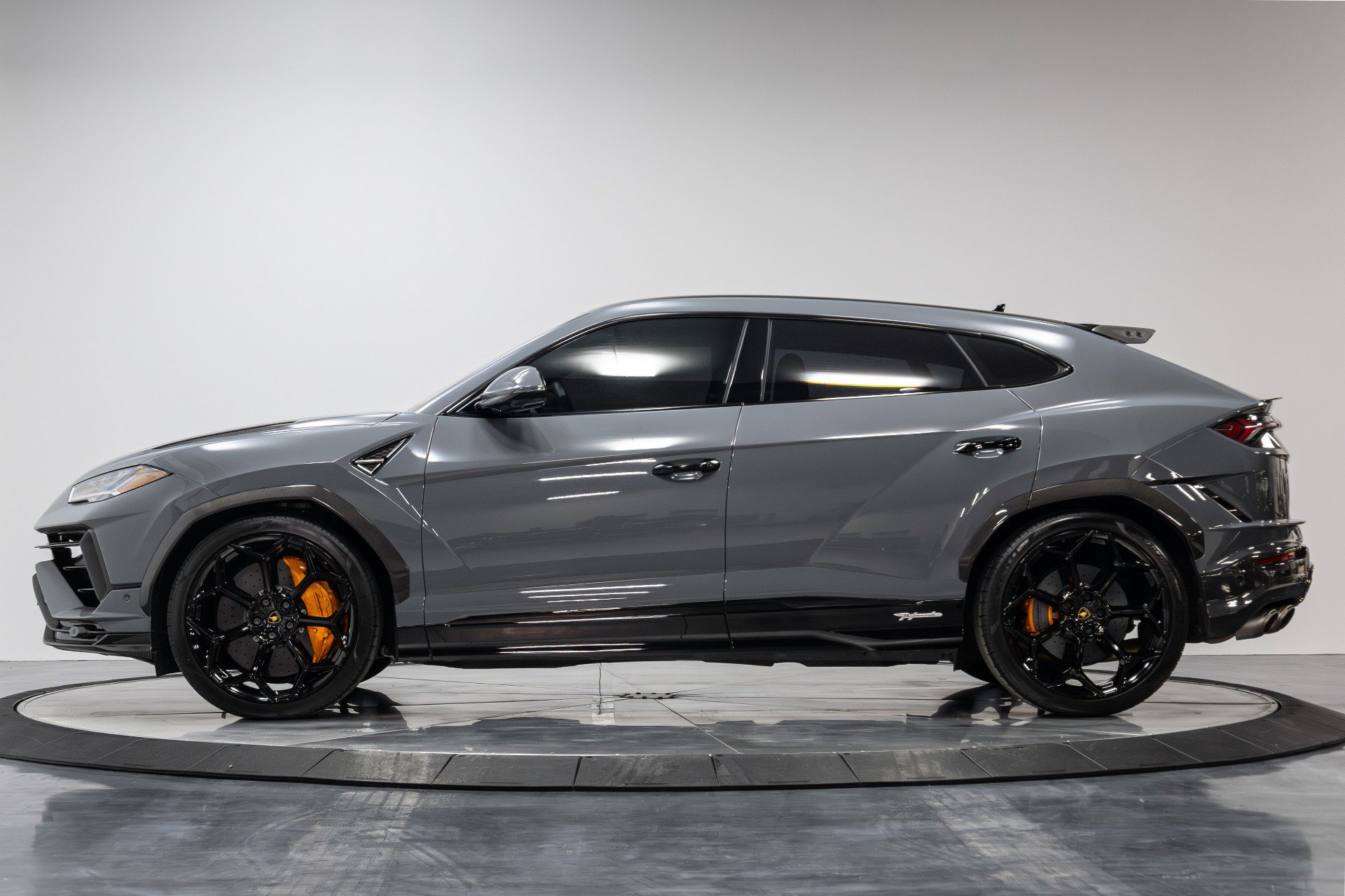 Used 2023 Lamborghini Urus Performante image 43