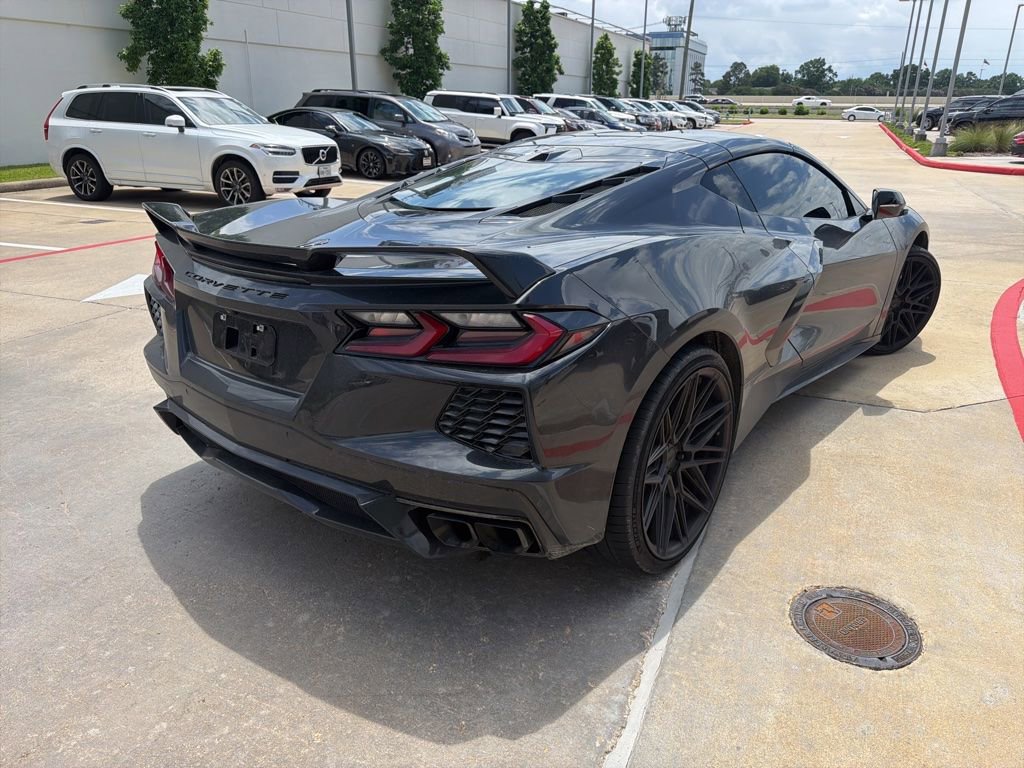 Used 2024 Chevrolet Corvette Stingray Preferred Cpe w/ Z51 Performance Package image 3
