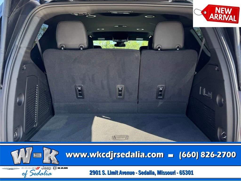 Used 2024 GMC Yukon AT4 AWD/4WD image 35
