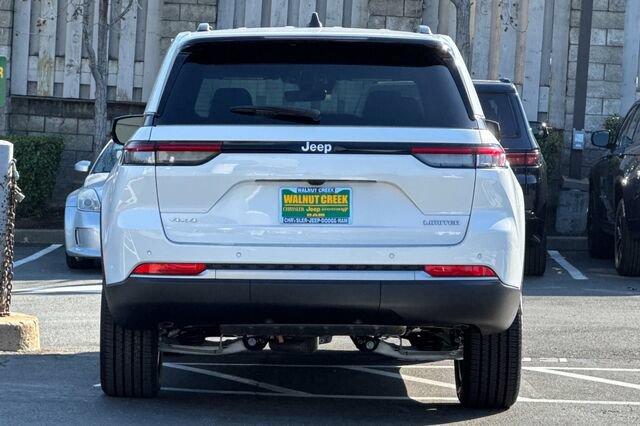 New 2026 Jeep Grand Cherokee Limited AWD/4WD image 5