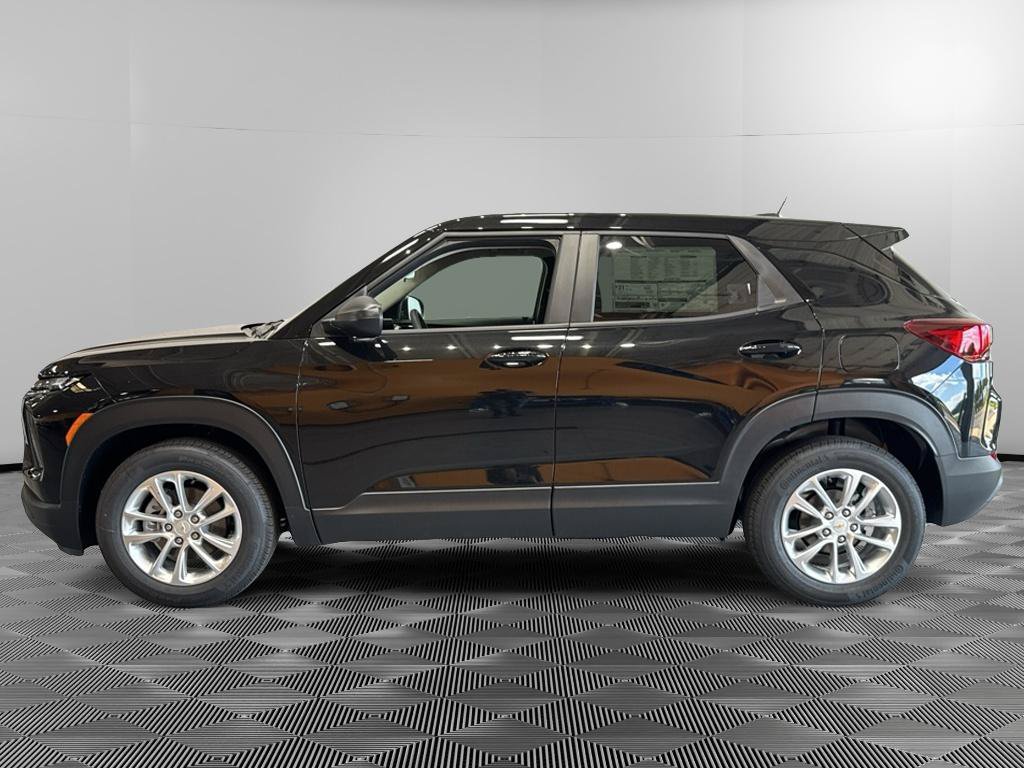New 2026 Chevrolet TrailBlazer LS w/ LS Convenience Package FWD image 3