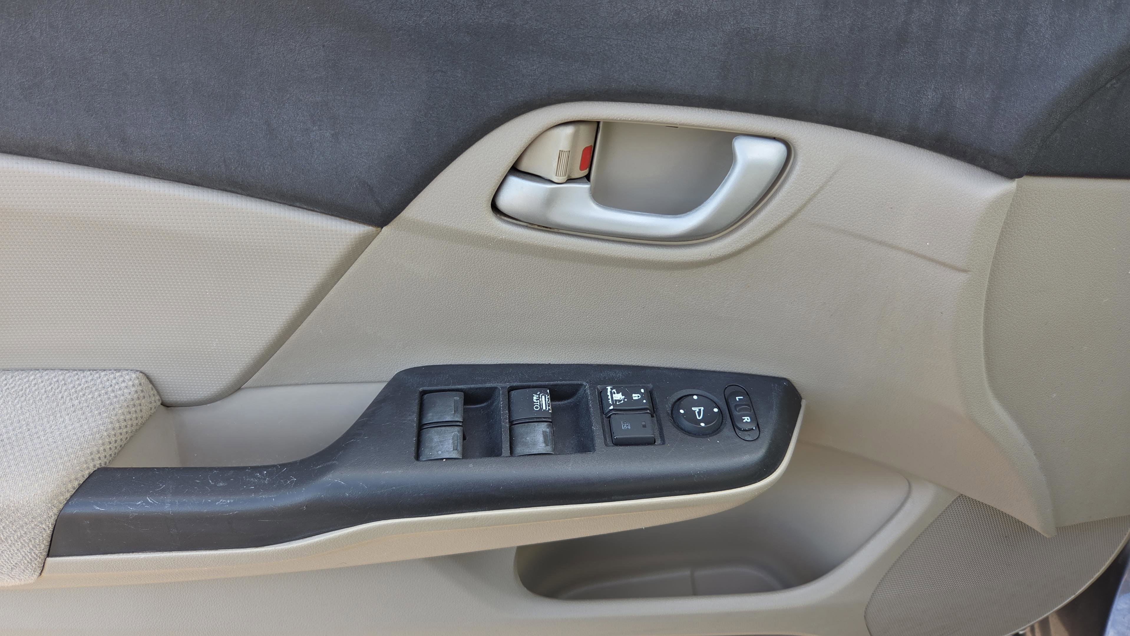 Used 2012 Honda Civic LX image 19