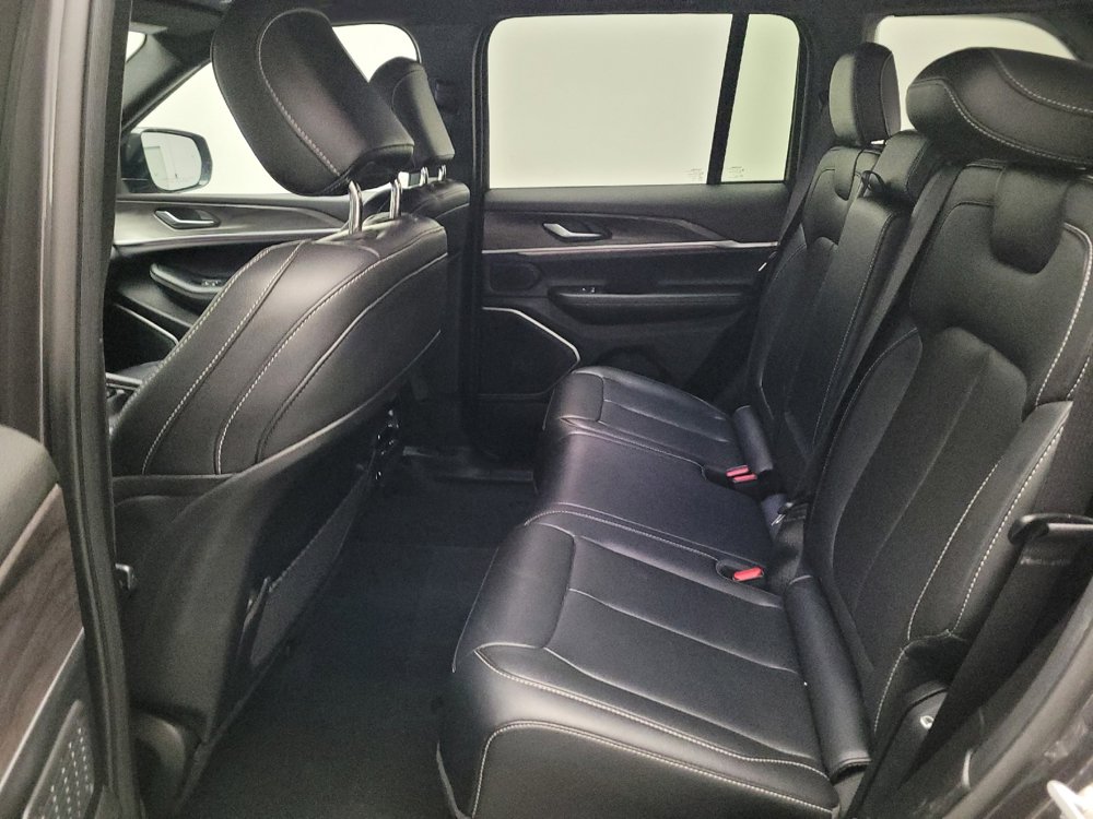 Used 2024 Jeep Grand Cherokee Limited 4xe image 18