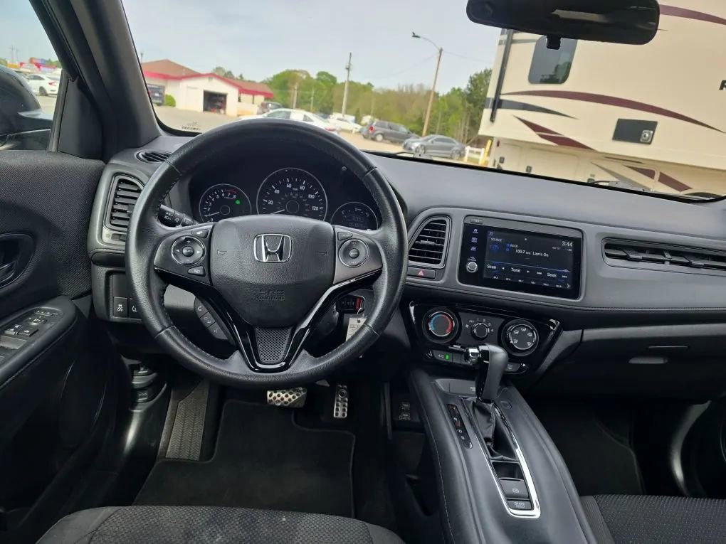 Used 2022 Honda HR-V Sport image 14