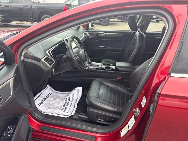 Used 2013 Ford Fusion SE FWD image 10