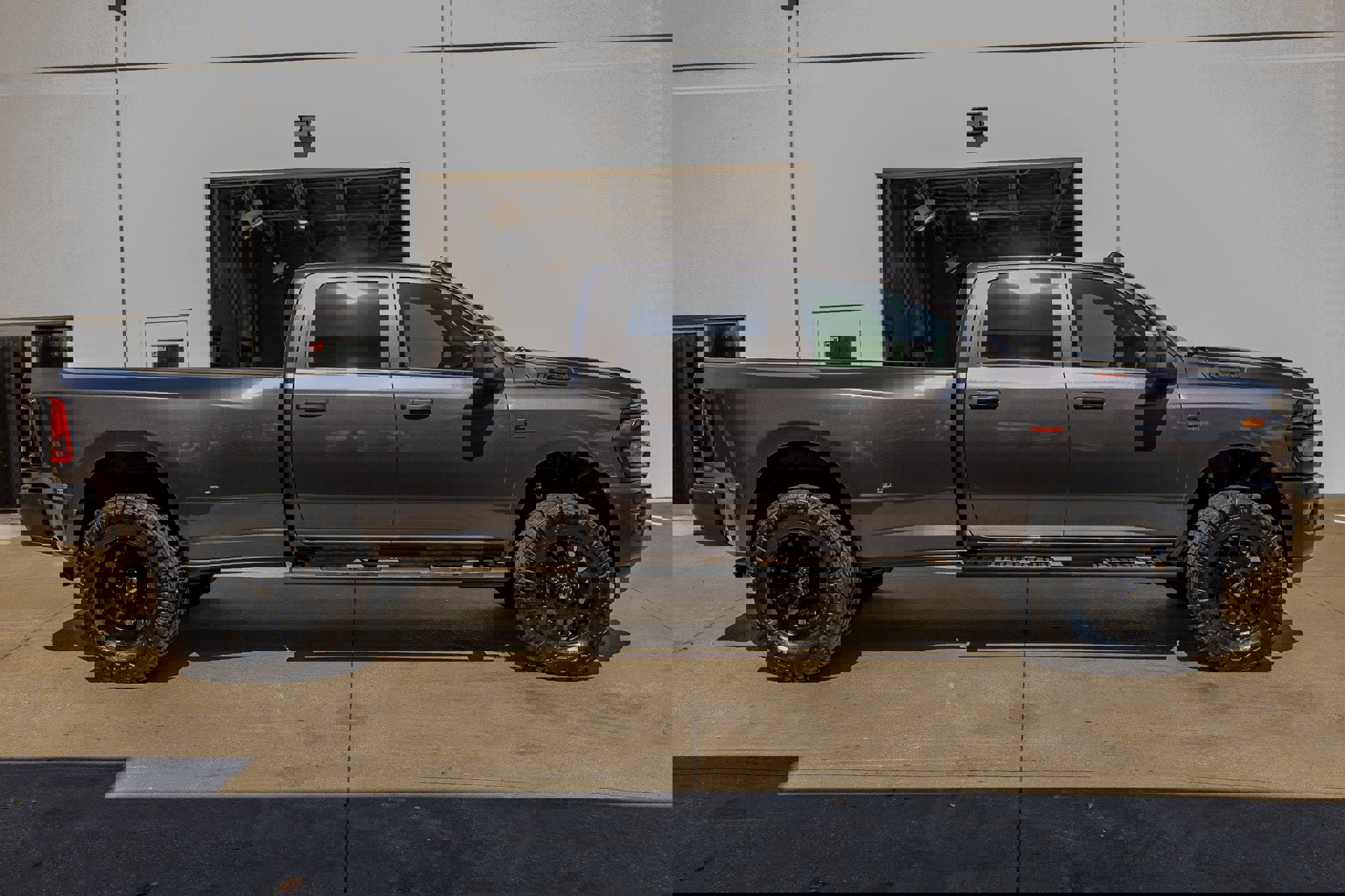 Used 2025 RAM 3500 Tradesman AWD/4WD image 11