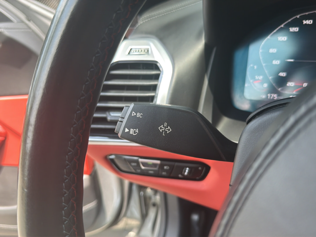 Used 2020 BMW M8 Coupe w/ M Carbon Exterior Package AWD/4WD image 32