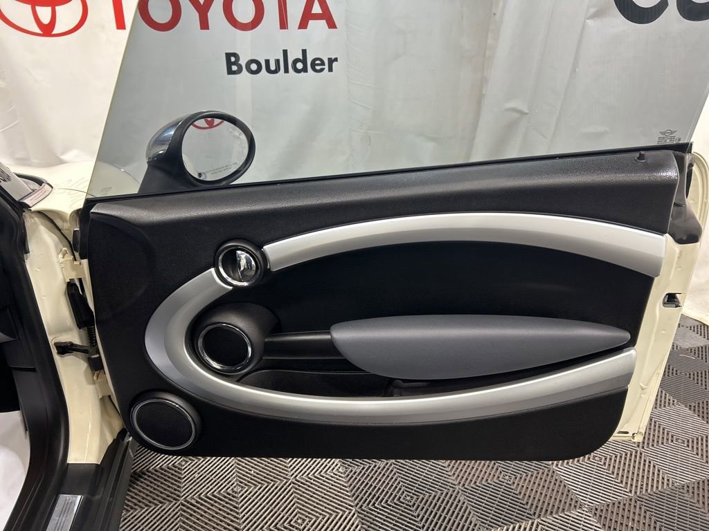 Used 2011 MINI Cooper Hardtop image 11