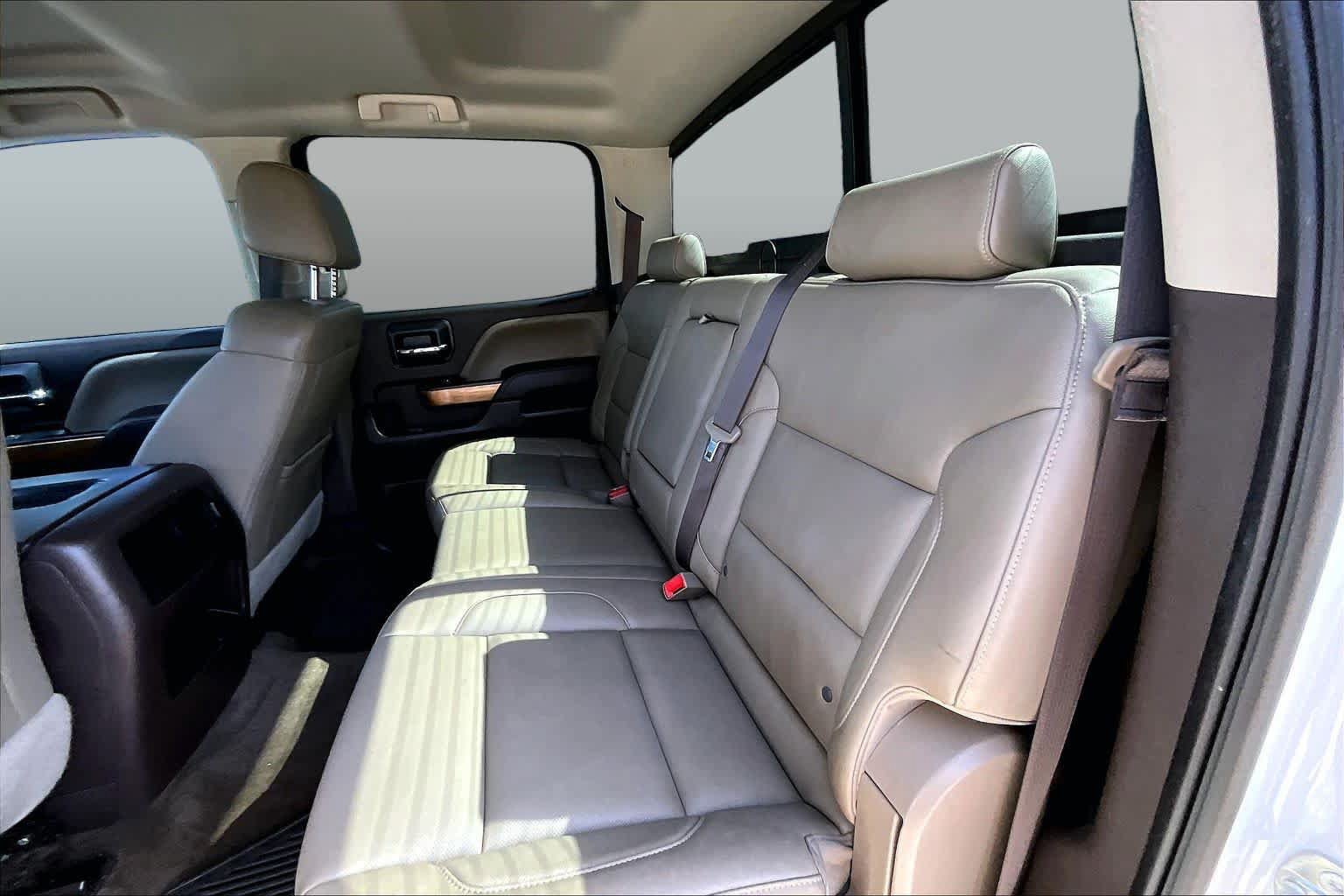 Used 2018 Chevrolet Silverado 1500 LTZ RWD image 21