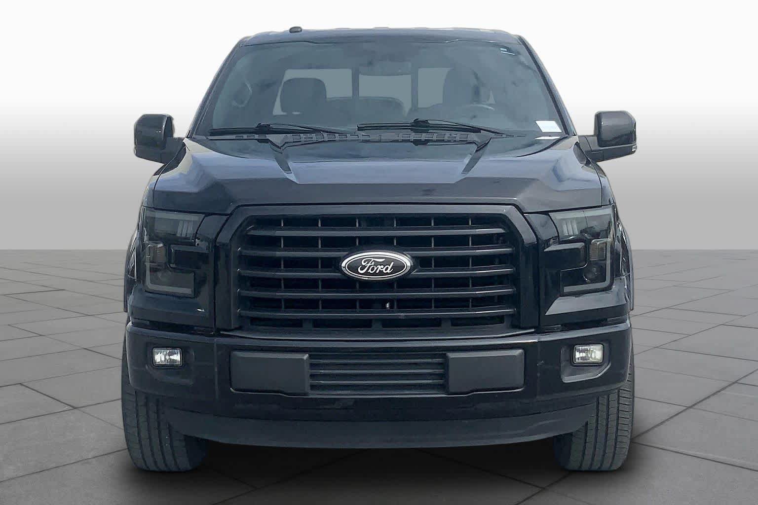 Used 2016 Ford F150 XLT w/ Equipment Group 302A Luxury RWD image 4