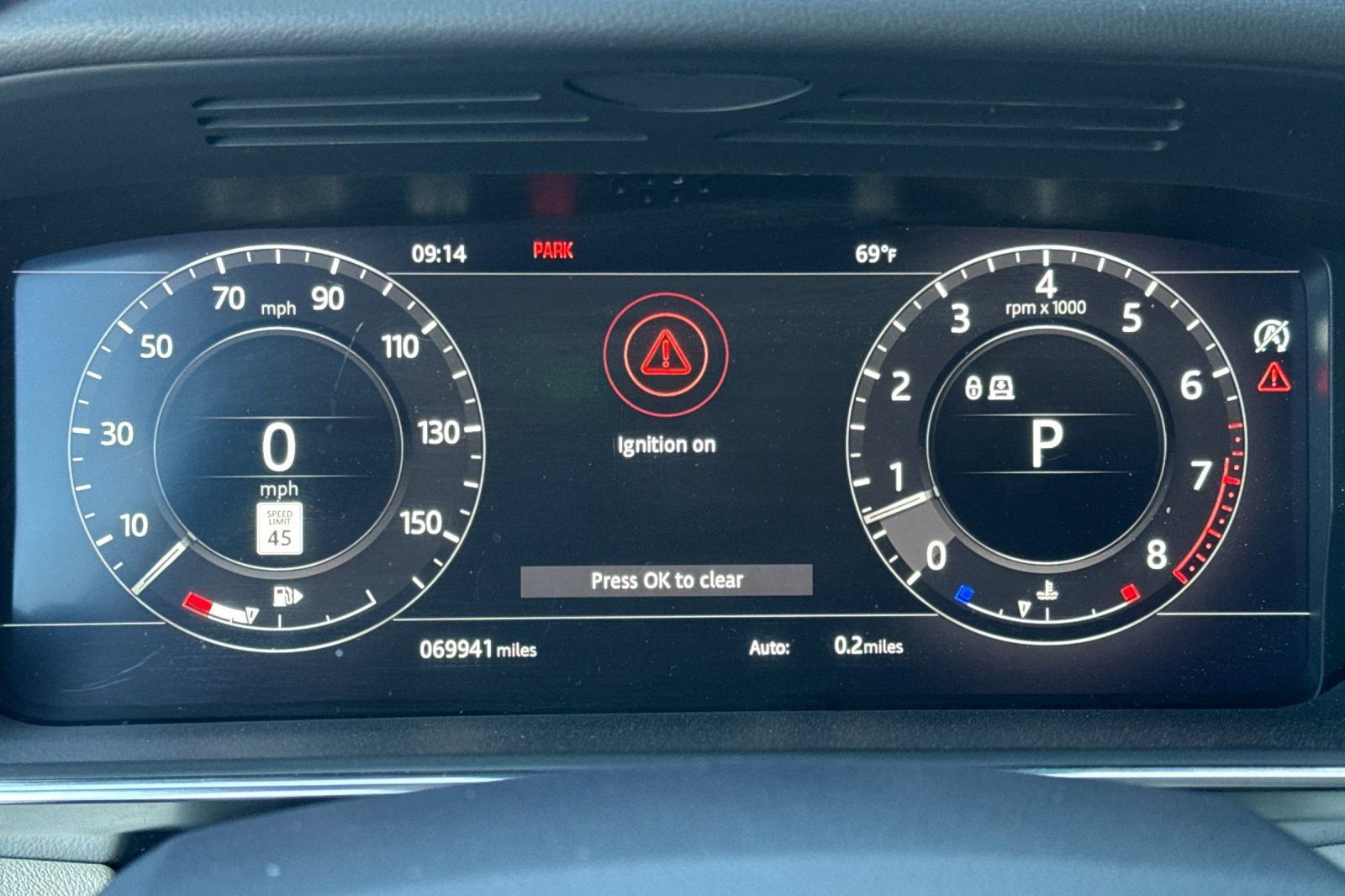 Used 2019 Land Rover Range Rover Sport HSE AWD/4WD image 30
