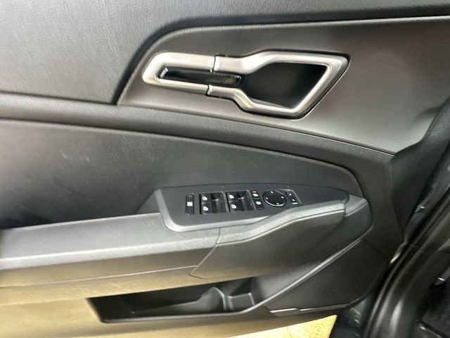 New 2026 Kia Sportage LX image 16