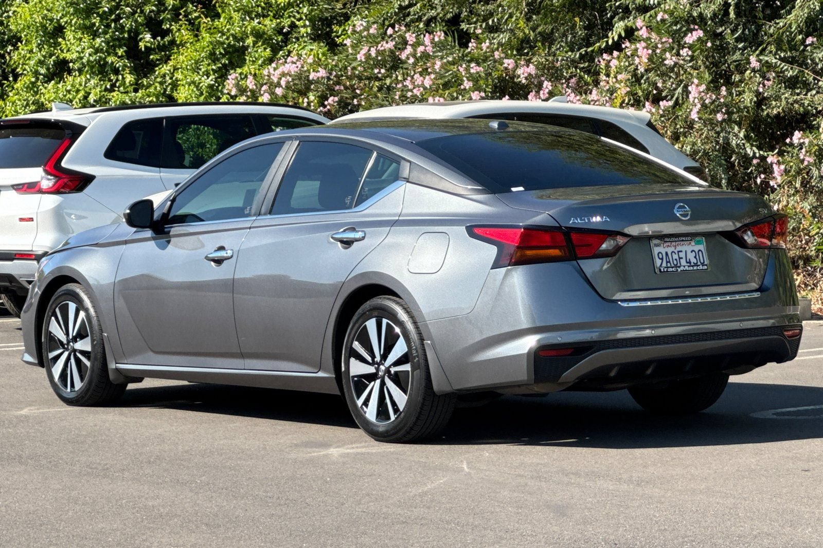 Used 2022 Nissan Altima 2.5 SV FWD image 6