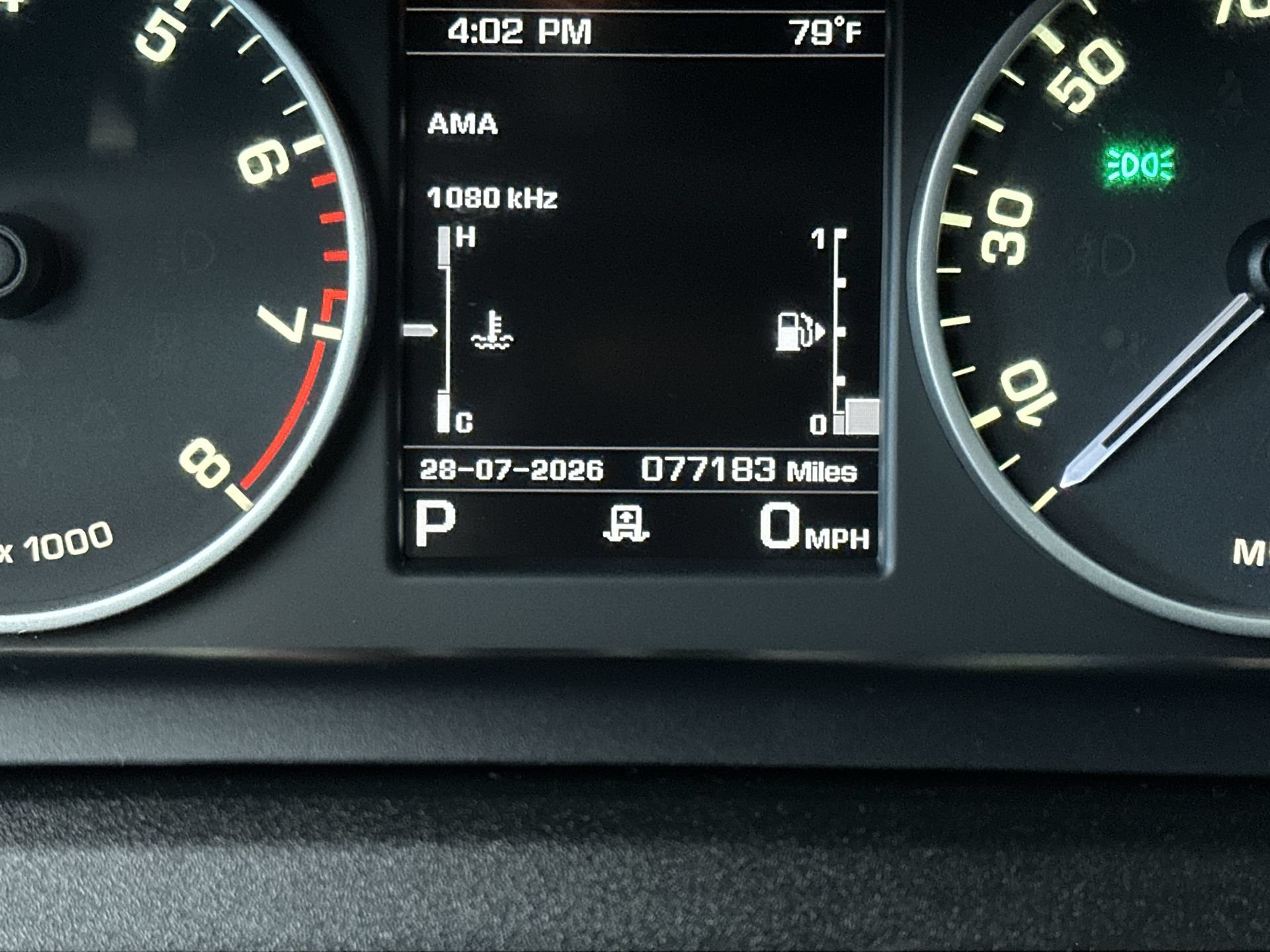 Used 2016 Land Rover LR4 AWD/4WD image 17