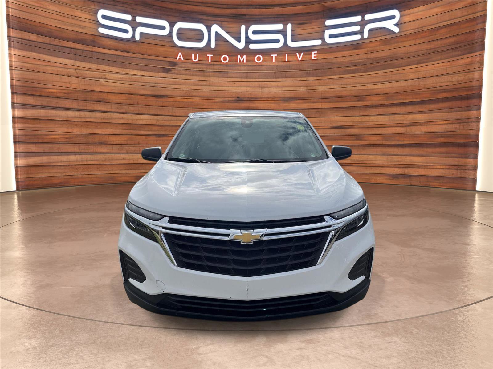 Used 2023 Chevrolet Equinox LS image 8