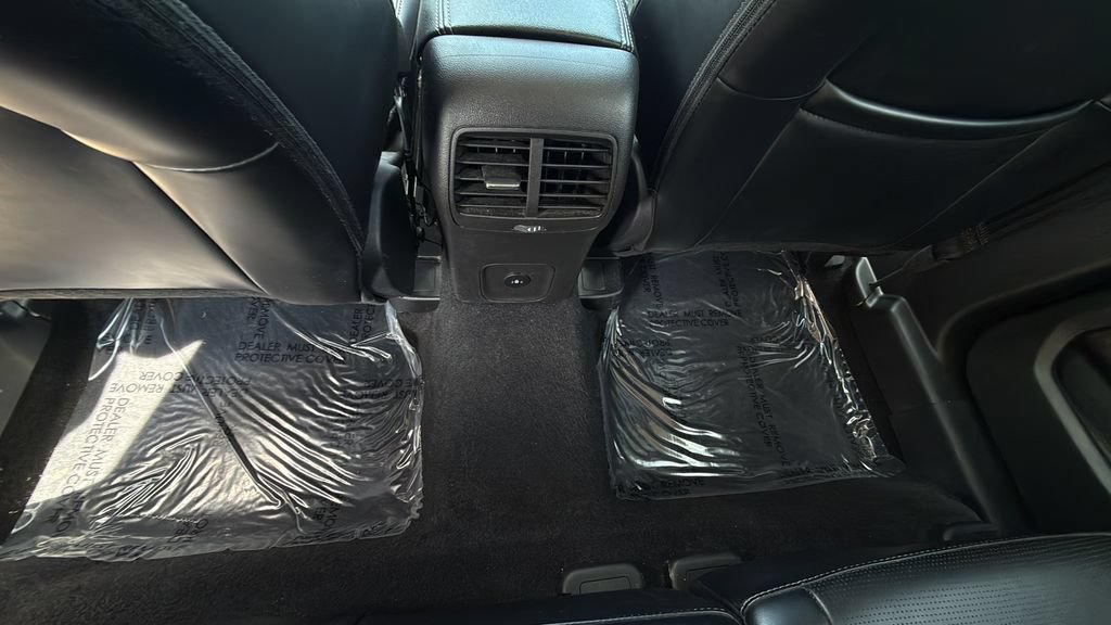 Used 2025 Ford Escape Platinum AWD/4WD image 15