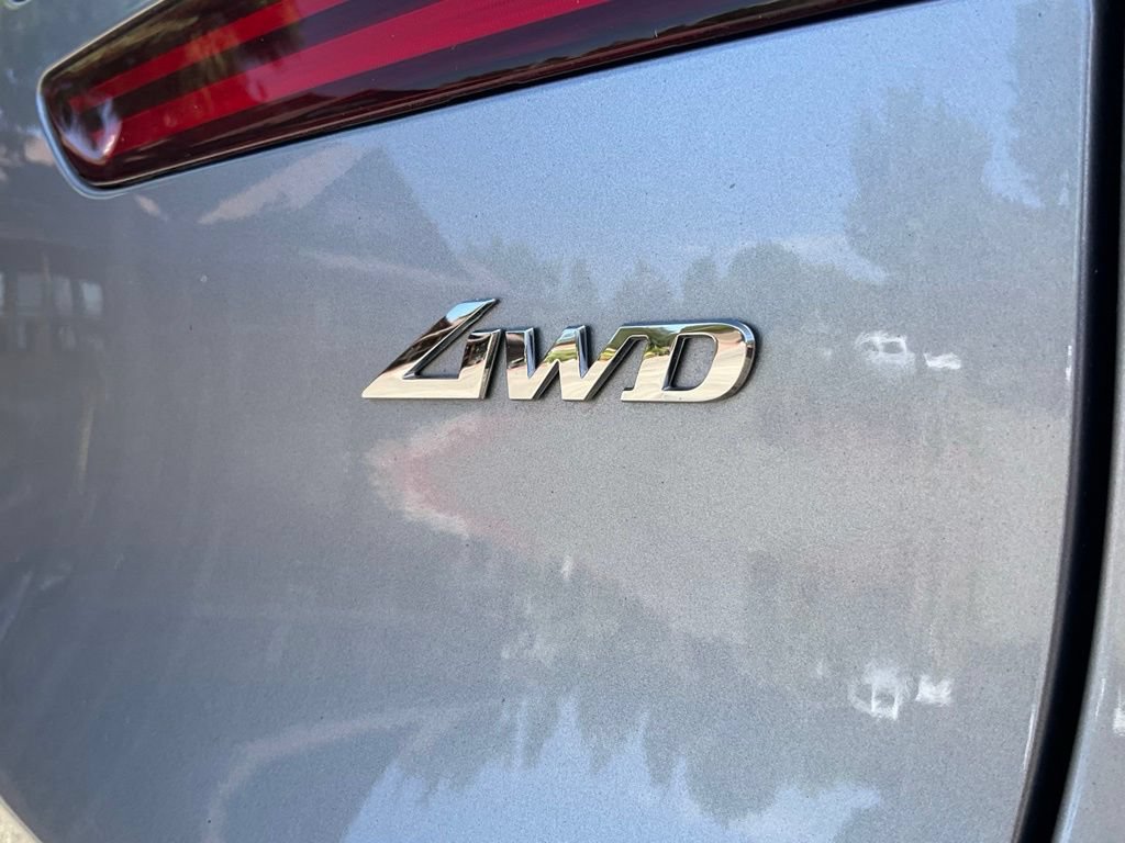 Used 2024 Genesis GV70 2.5T w/ Sport Prestige Package AWD/4WD image 21