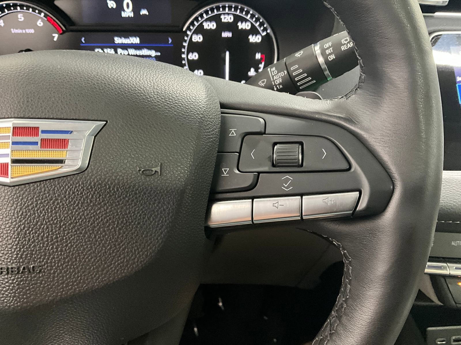 Used 2021 Cadillac XT4 Premium Luxury AWD/4WD image 17