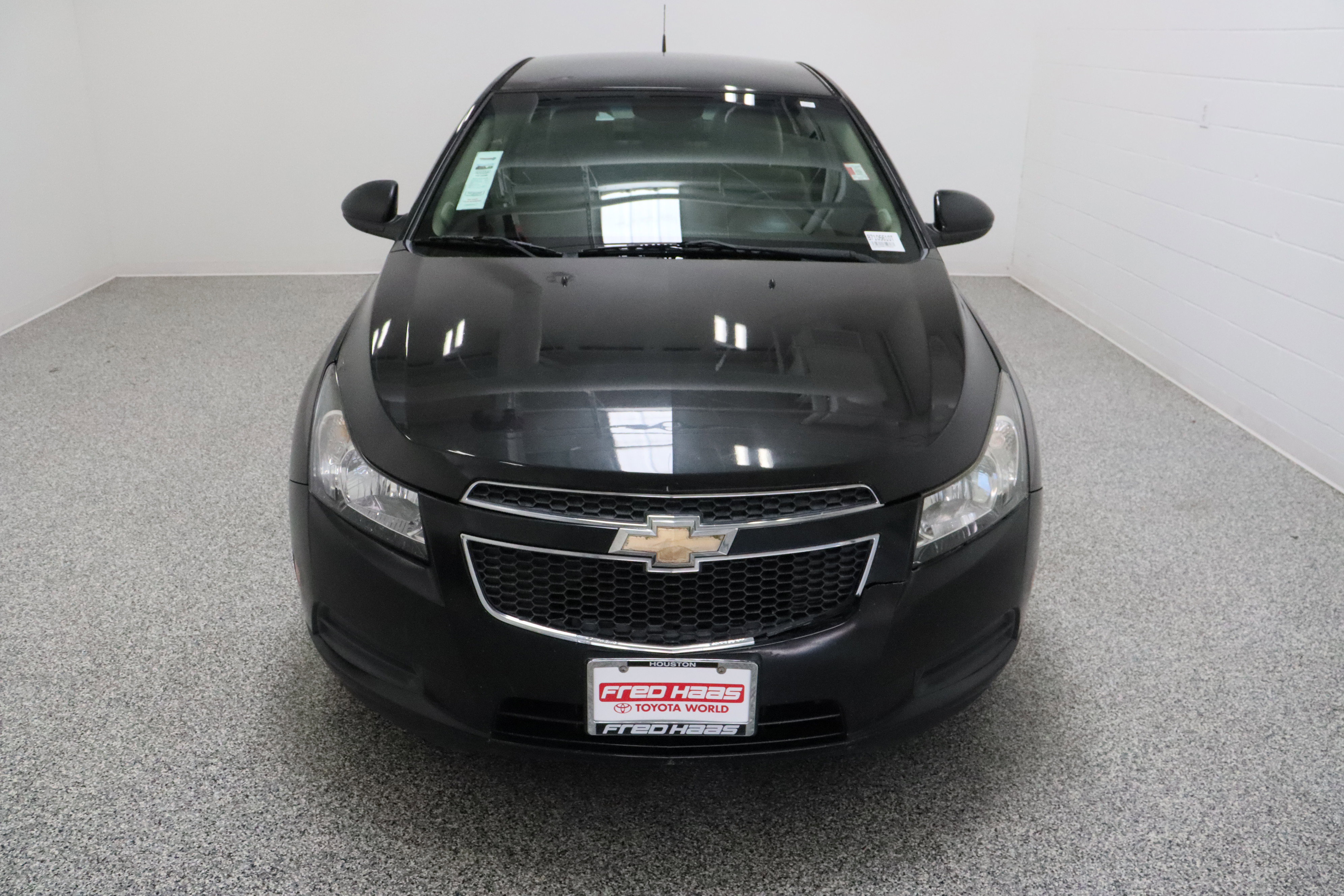 Used 2011 Chevrolet Cruze LTZ image 3