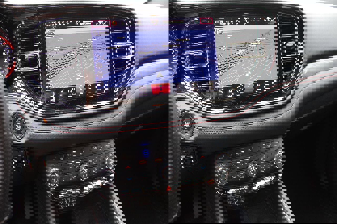 Used 2024 Dodge Durango GT image 25