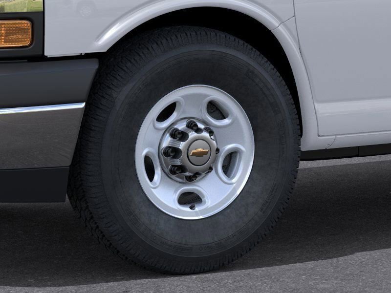 New 2025 Chevrolet Express 2500 w/ Driver Convenience Package image 9