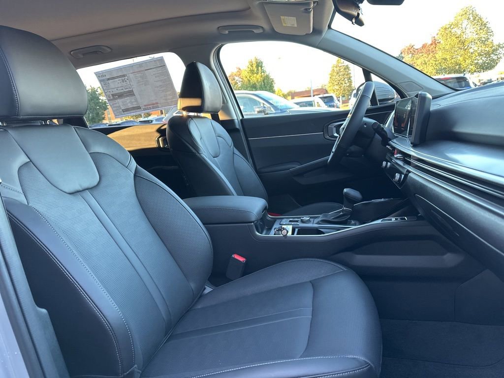 New 2026 Kia Sorento S w/ S Panoramic Sunroof Package image 14