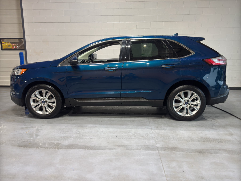 Used 2020 Ford Edge Titanium w/ Canadian Touring Package AWD/4WD image 2