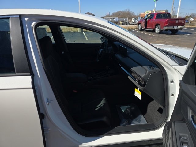 Certified 2025 Honda Accord Sport image 15