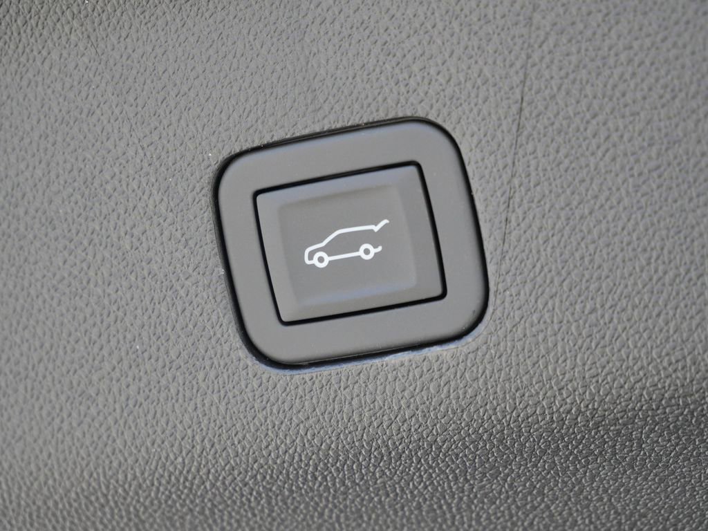 New 2026 GMC Yukon XL Elevation w/ Elevation Premium Package AWD/4WD image 33