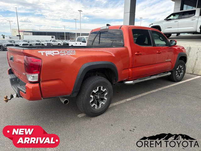 Used 2018 Toyota Tacoma TRD Off-Road w/ Technology Package AWD/4WD image 2