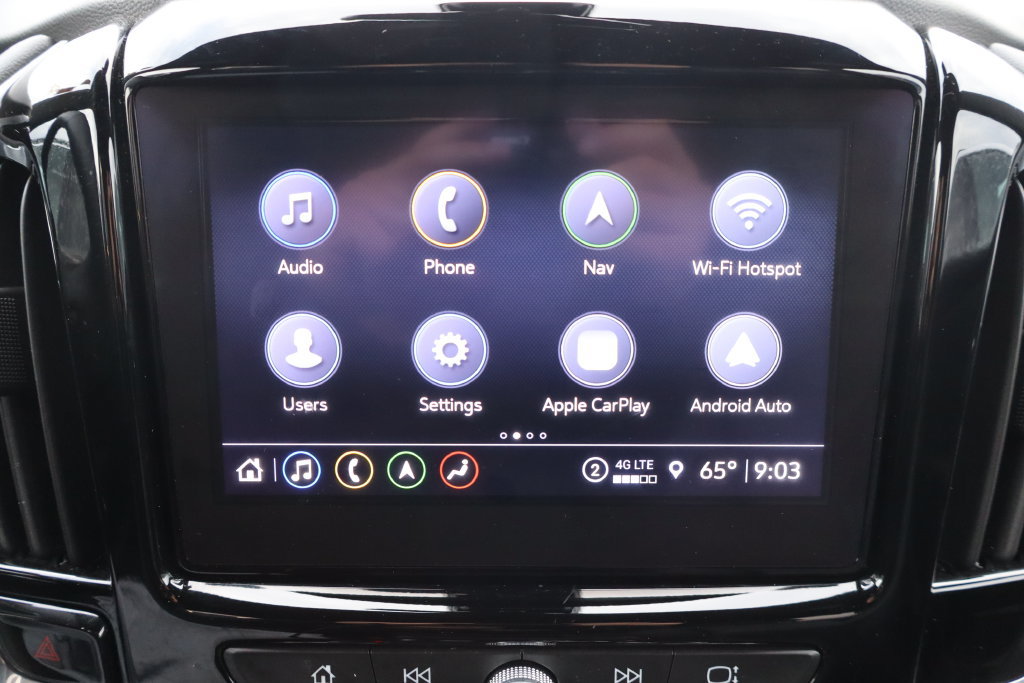 Used 2023 Chevrolet Traverse LT w/ LT Premium Package AWD/4WD image 12