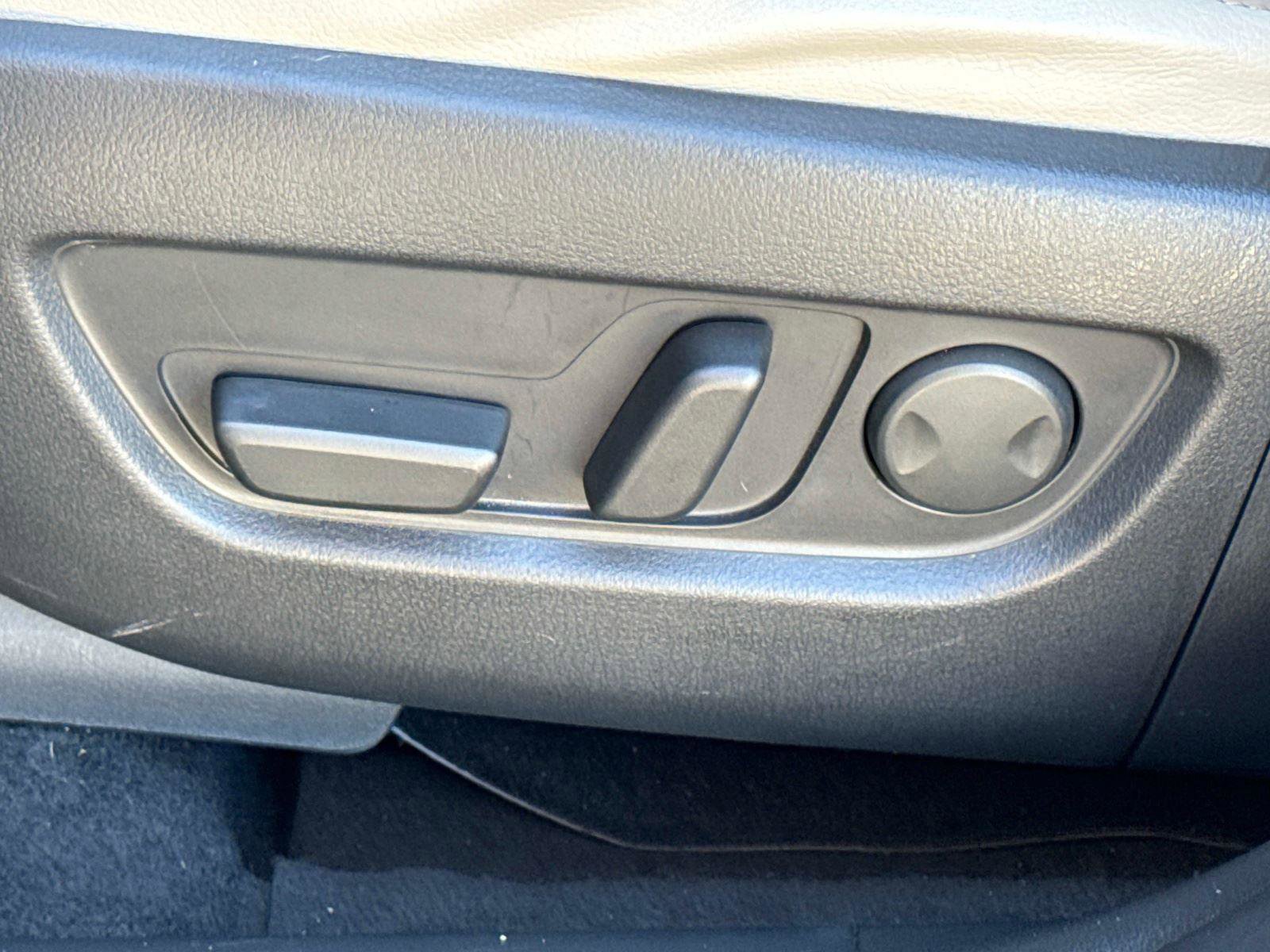 Certified 2024 MAZDA CX-90 Plug-In Hybrid w/ Preferred image 21