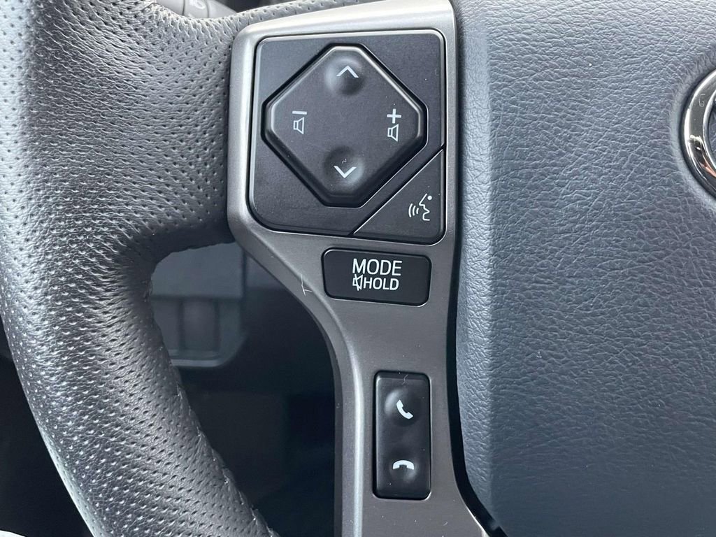 Used 2020 Toyota Tacoma SR5 image 10