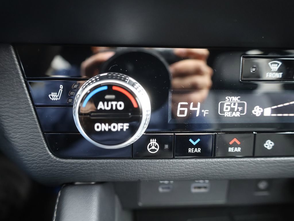 New 2025 Mitsubishi Outlander SEL Black Edition image 45