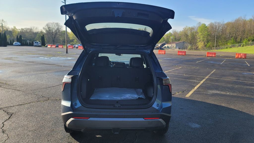 New 2026 Chevrolet Equinox LT image 11