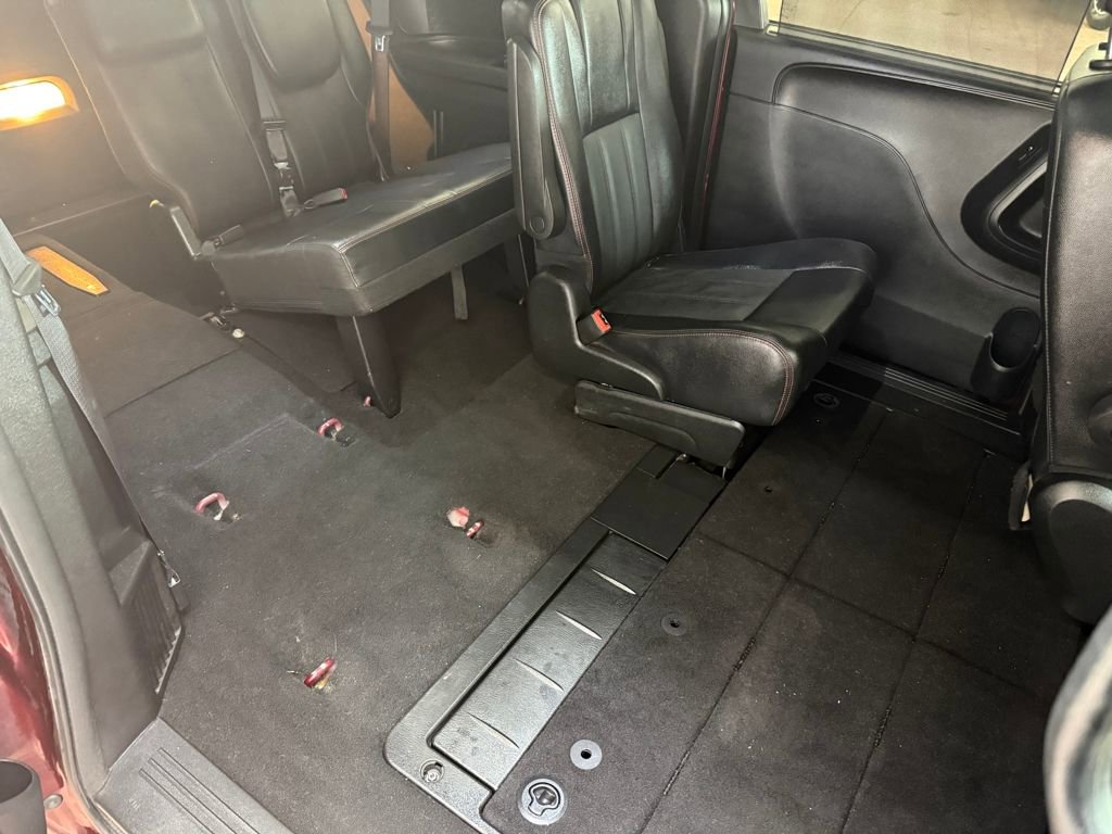 Used 2019 Dodge Grand Caravan GT image 17
