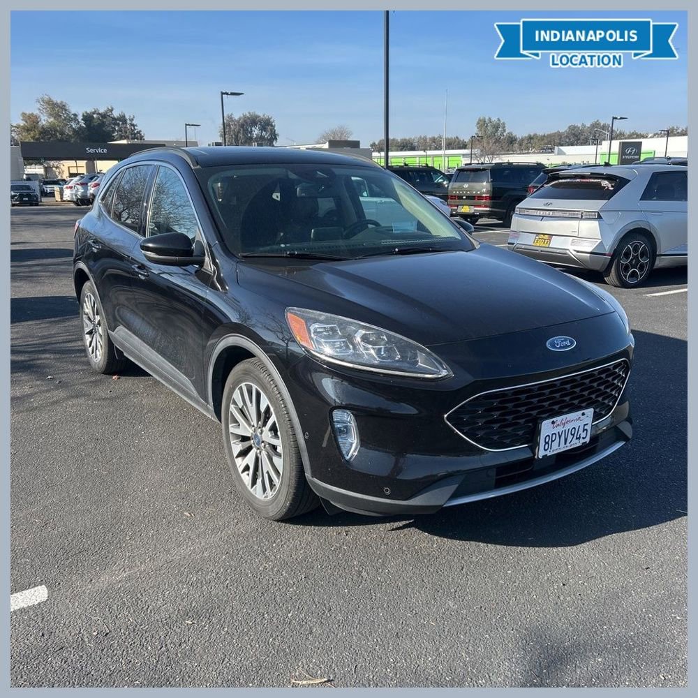 Used 2020 Ford Escape Titanium w/ Titanium Premium Package 2.0 image 1