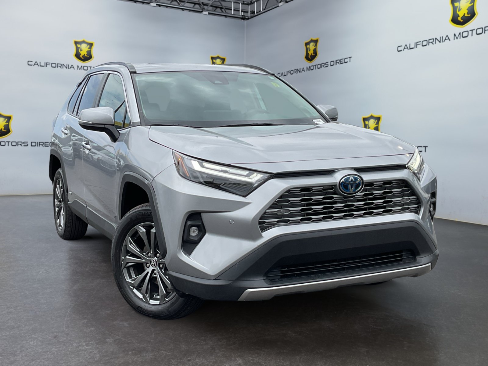 Used 2024 Toyota RAV4 Limited AWD/4WD image 3